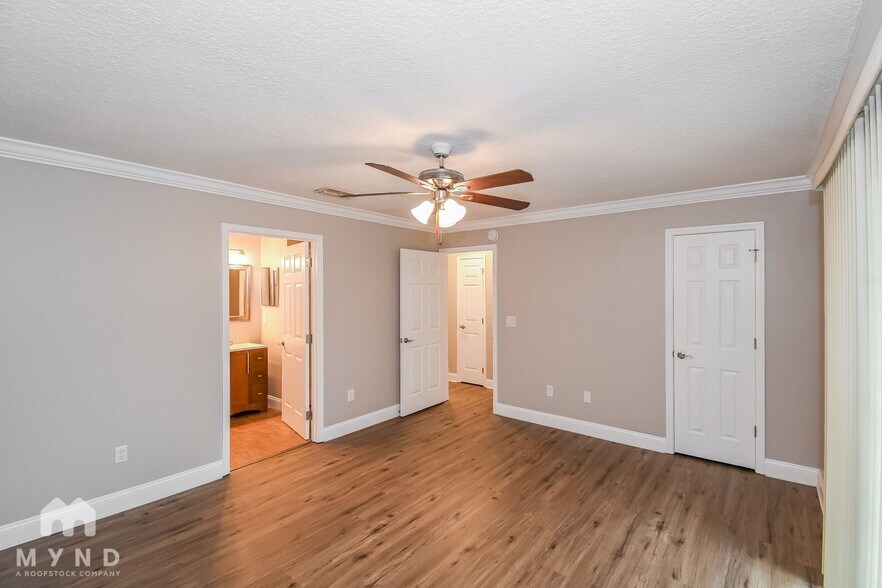 Building Photo - 3601 Caroline Vale Blvd