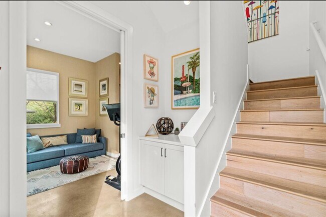 Building Photo - 1608 Ravey St