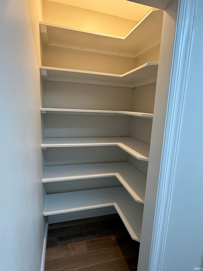 Building Photo - 126 E North St