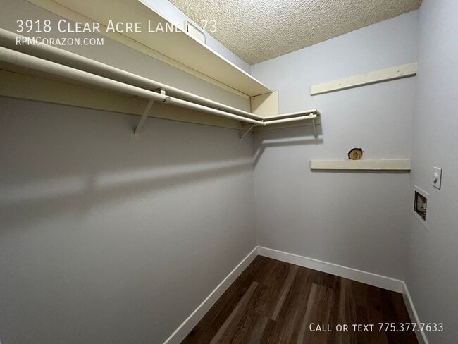 Building Photo - 3918 Clear Acre Ln