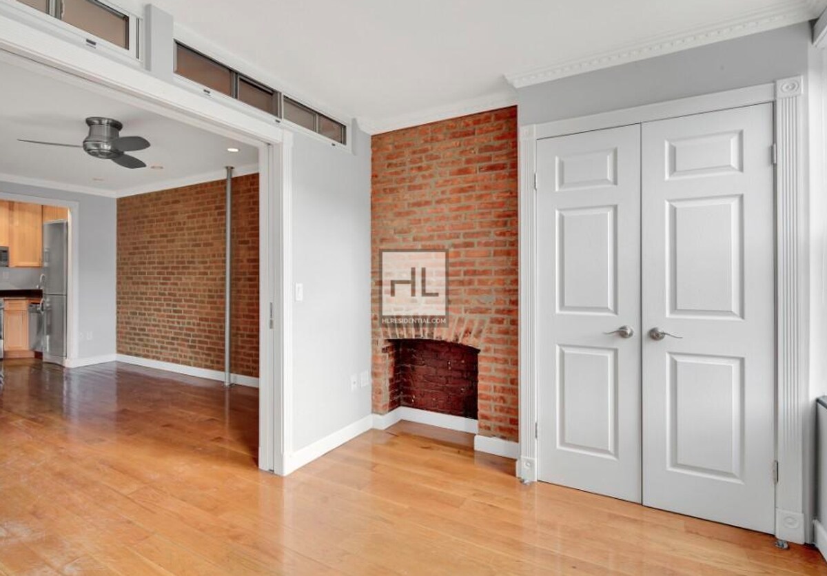 Building Photo - First Avenue