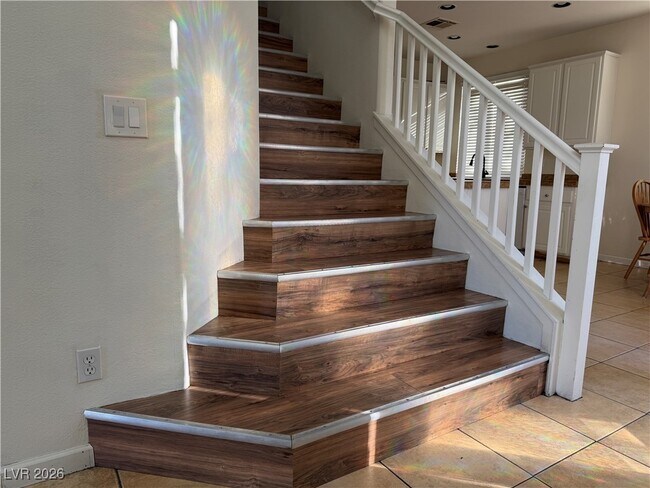 Building Photo - 6067 Quiet Glow Ave