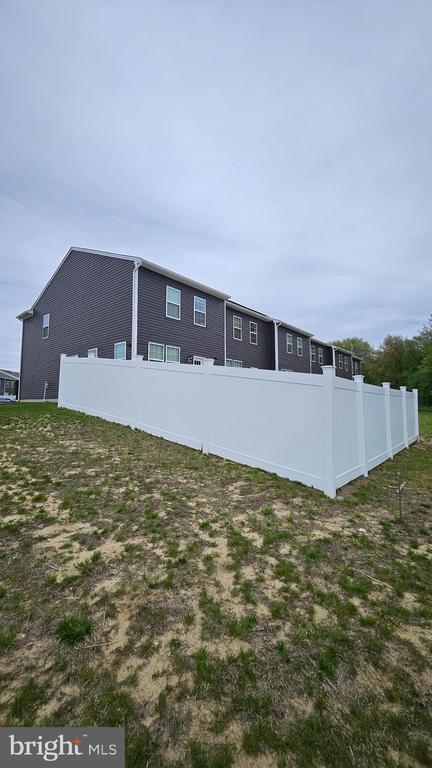 Building Photo - 50 Peregrine Way