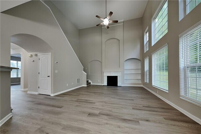 Building Photo - 4444 Sequoia Park Trail SW