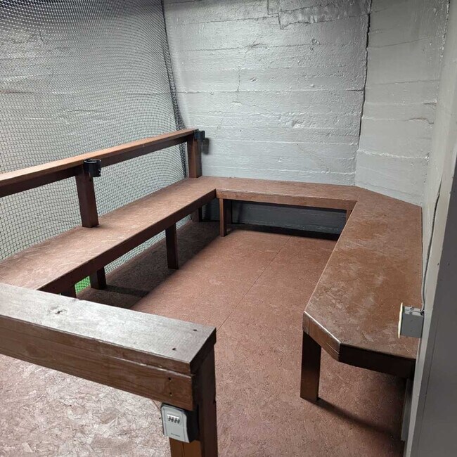 Building Photo - 10760 Lake St