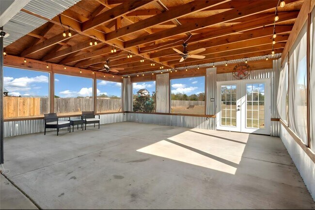 Building Photo - 167 Hay Meadow Rd