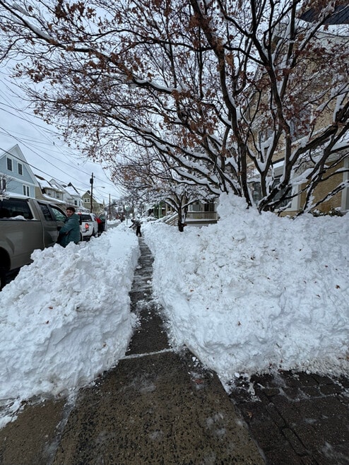 Building Photo - 191 Parkinson Ave