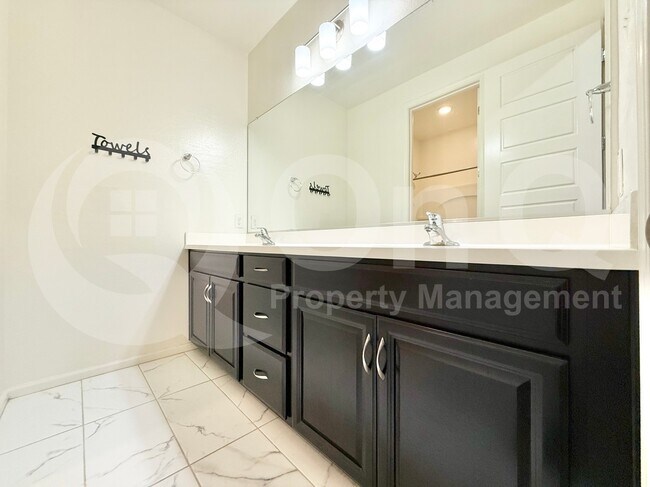 Building Photo - 251 E Wisteria Dr