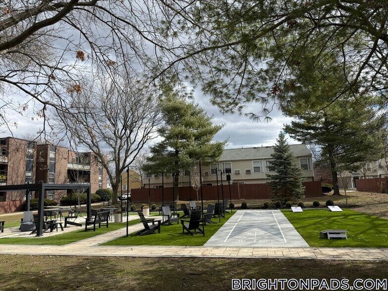 Building Photo - 9 Bronsdon St