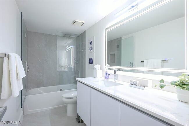 Building Photo - 592 Beachwalk Cir