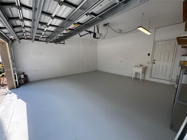 Building Photo - 1007 Bamboo Ln