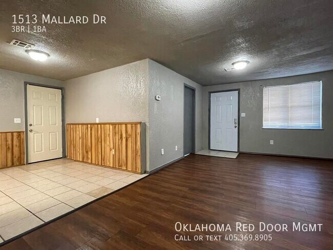 Building Photo - 1513 Mallard Dr