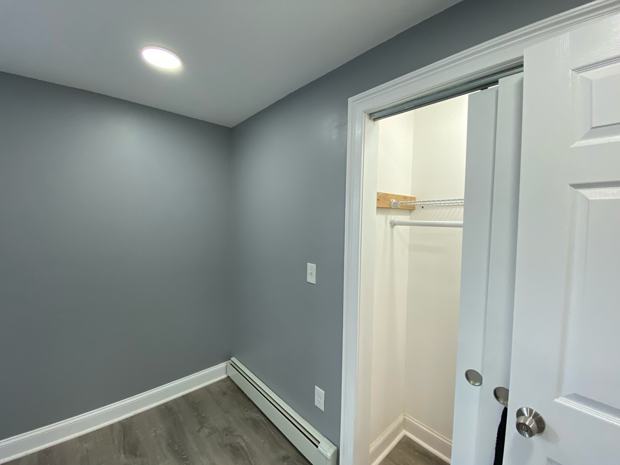 Building Photo - 301 Lilac Ln