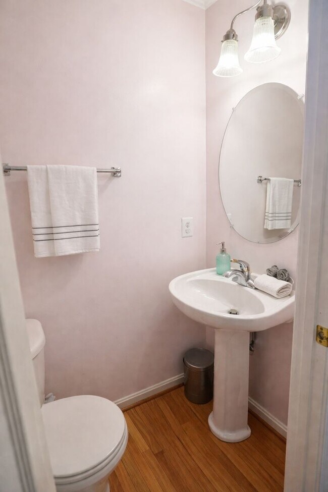 Building Photo - Charming 4BR Townhome in Upper Marlboro