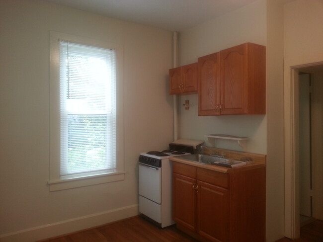 Primary Photo - 813 N Jackson St