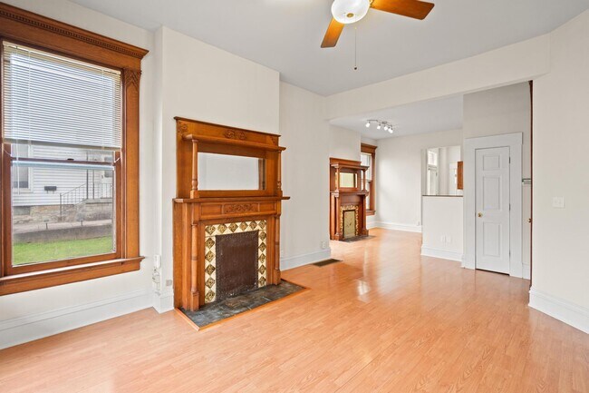 Building Photo - 734 Garrard St