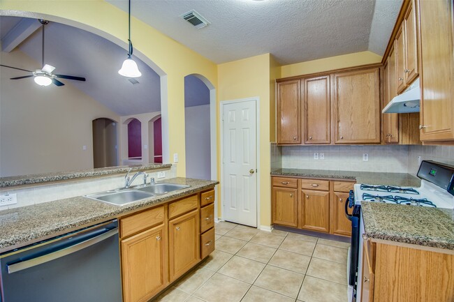 Building Photo - 20515 Spring Aspen Ln