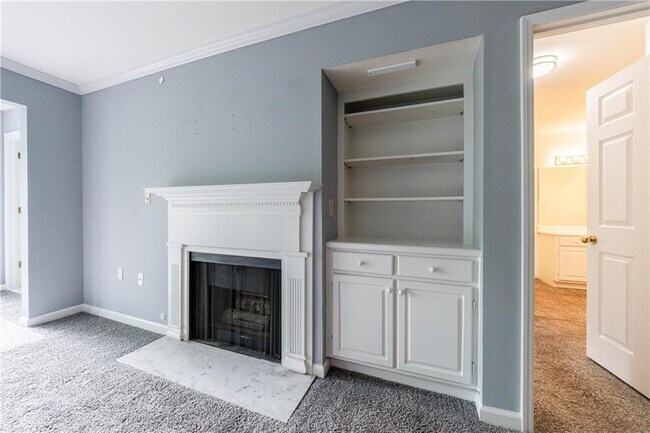 Building Photo - 27306 Plantation Dr NE