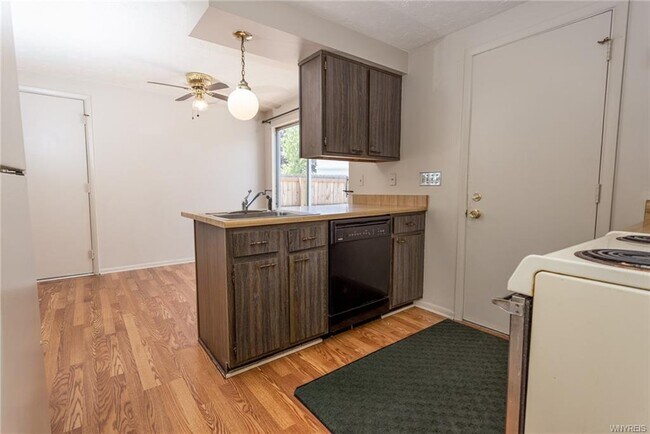 Building Photo - 110 Greenway Blvd