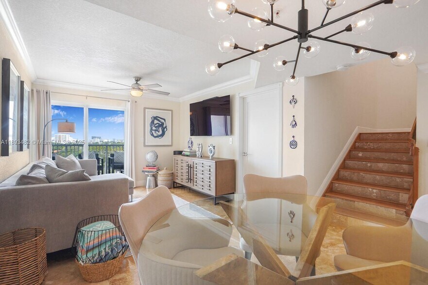 Building Photo - 280 SW 20th Rd