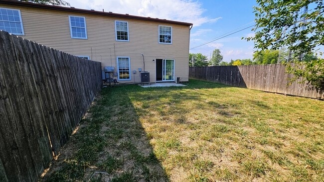 Building Photo - 7964-7966-7966 Goldsmith Dr