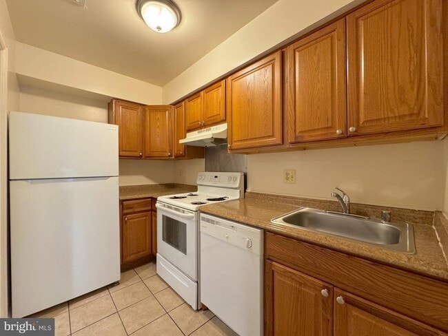 Building Photo - 9773 Hagel Cir