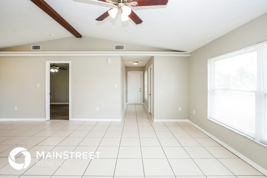 Building Photo - 548 Winer Ave SW