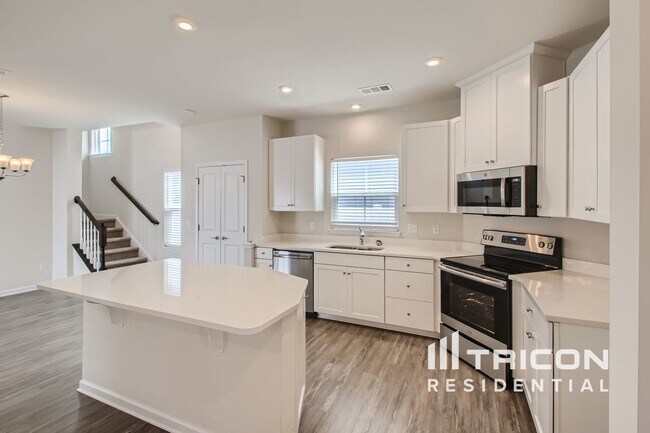 Building Photo - 1251 Summer Shade Dr