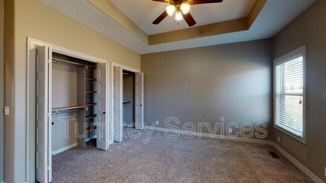 Building Photo - 1602 Barrington Pkwy