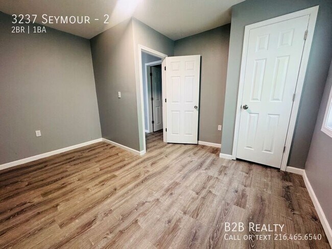 Building Photo - 3237 Seymour-2