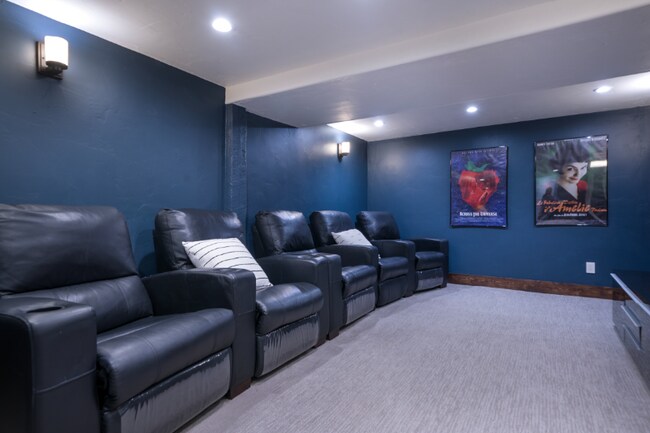 Building Photo - 1815 Lower Valley Rd