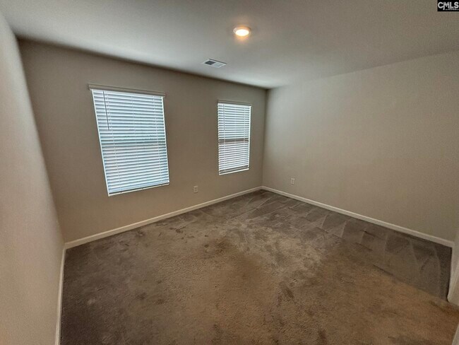 Building Photo - 520 Richmond Rd