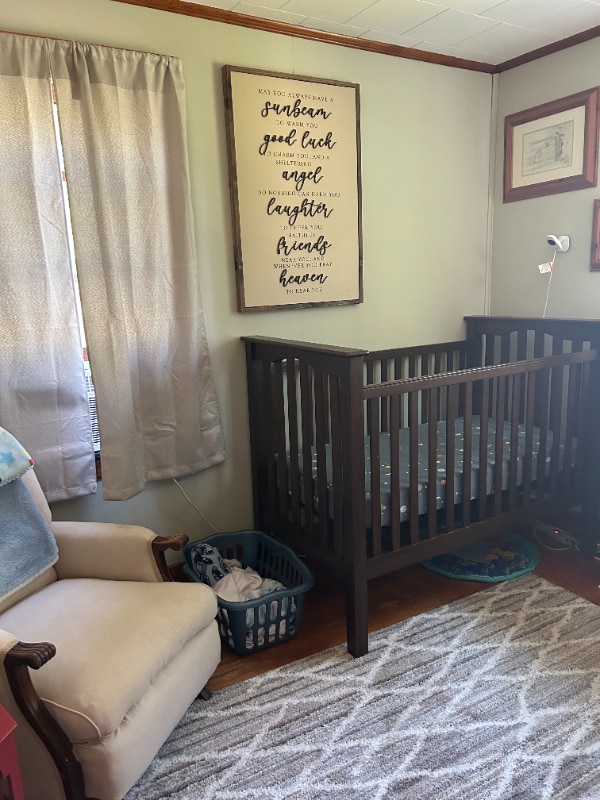 Building Photo - 104 SW Hines St