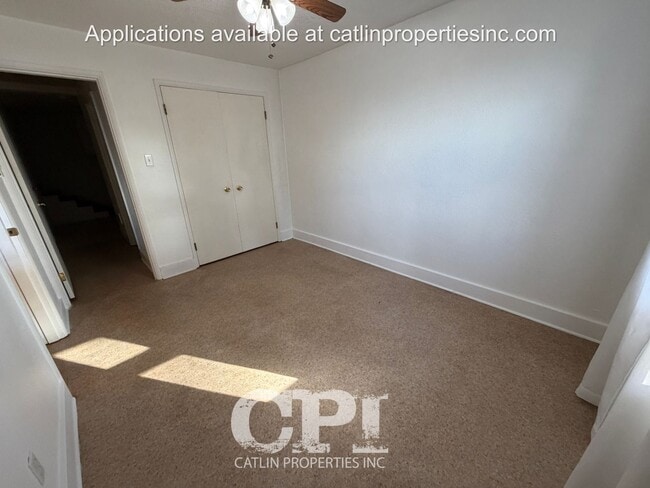 Building Photo - 704 1/2 Academy St.