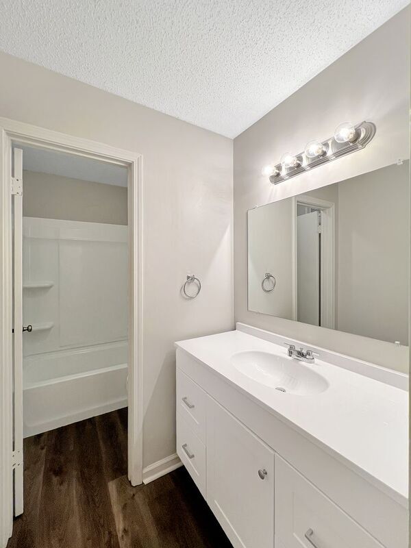 Building Photo - 8840 Cypress Cove