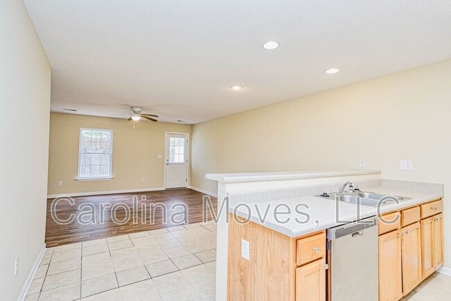 Building Photo - 526 Seays Crest Dr
