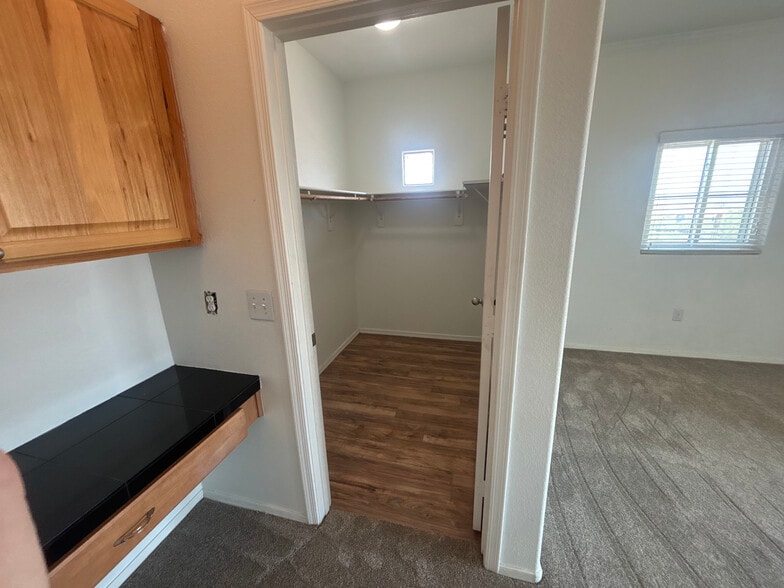 Building Photo - 13700 N Fountain Hills Blvd