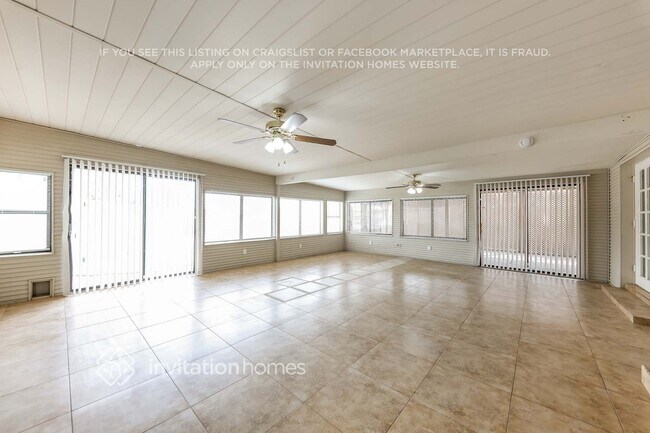 Building Photo - 3751 W Shangri-la Rd