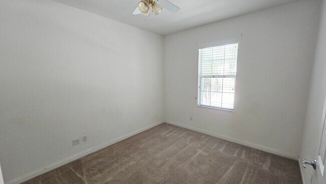 Building Photo - 2868 W Community Dr