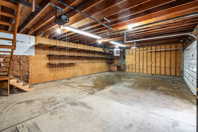 Building Photo - 511 Continental Blvd