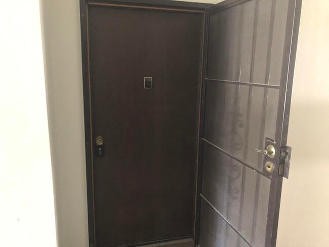 Building Photo - 77805 California Dr