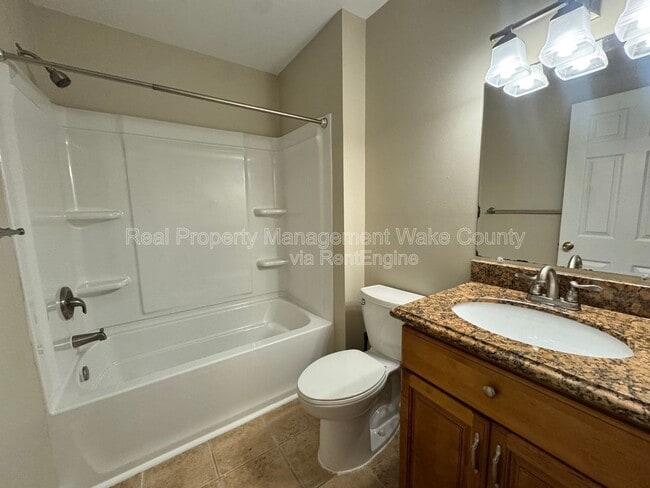 Building Photo - 5754 Pool Side Dr