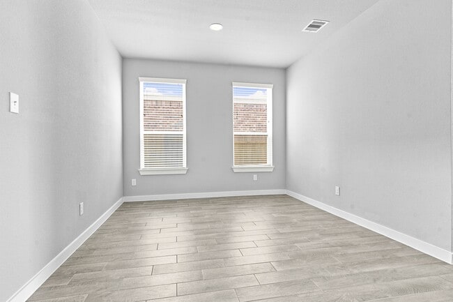Building Photo - 5419 Sunstone Cir