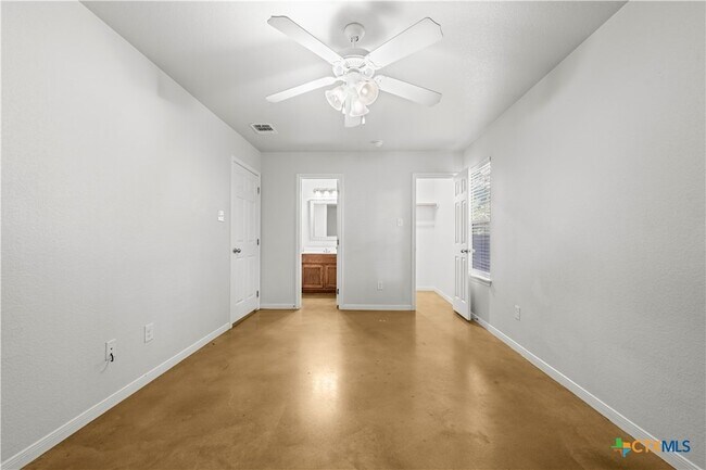 Building Photo - 1809 Indian Trail