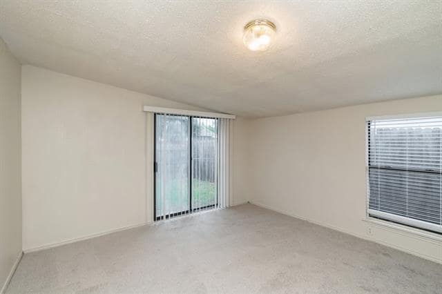 Building Photo - 4721 Wineberry Dr