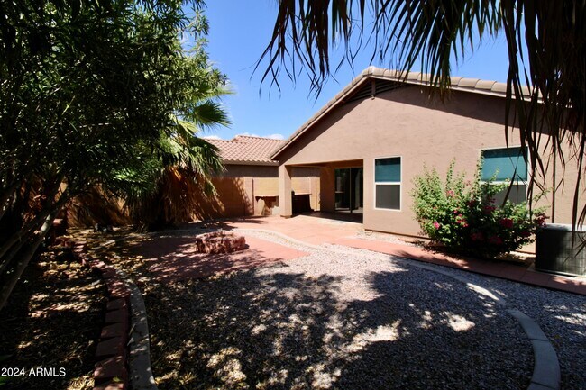 Building Photo - 2389 W Gold Dust Ave