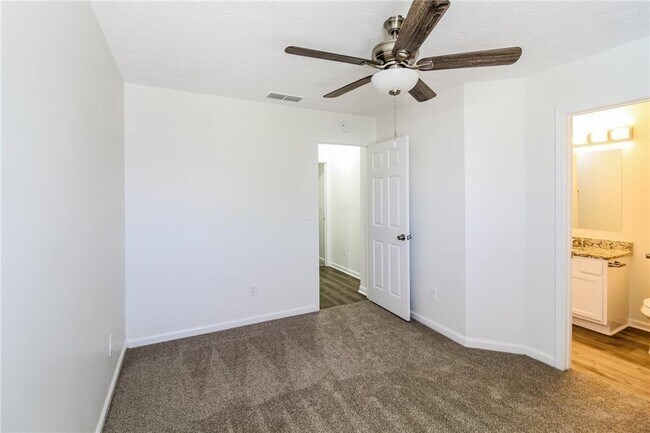 Building Photo - 1350 Labonte Pkwy