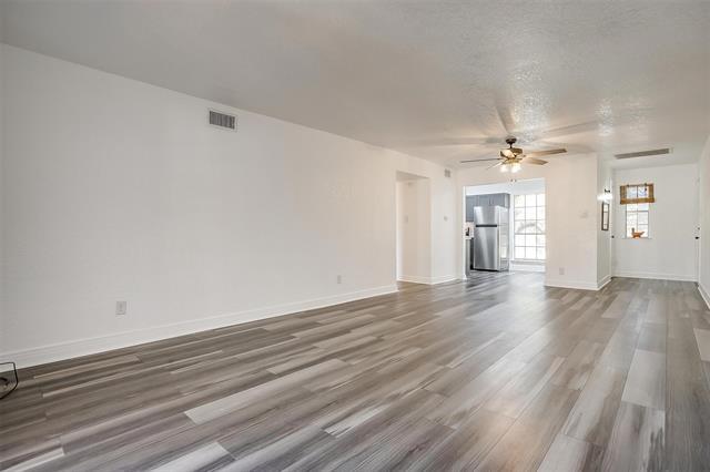 Building Photo - 4006 Ridglea Country Club Dr