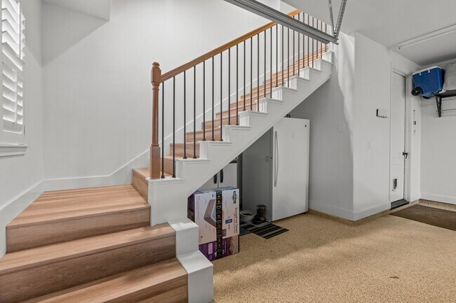 Building Photo - 31114 Lakeview Bend Ln