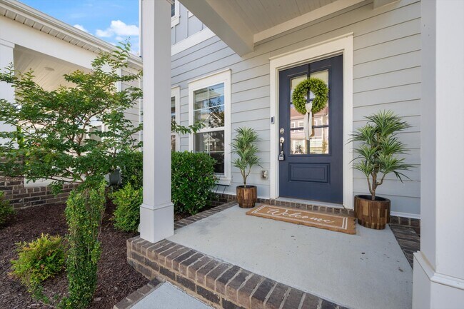 Building Photo - 3255 Tasker Dr